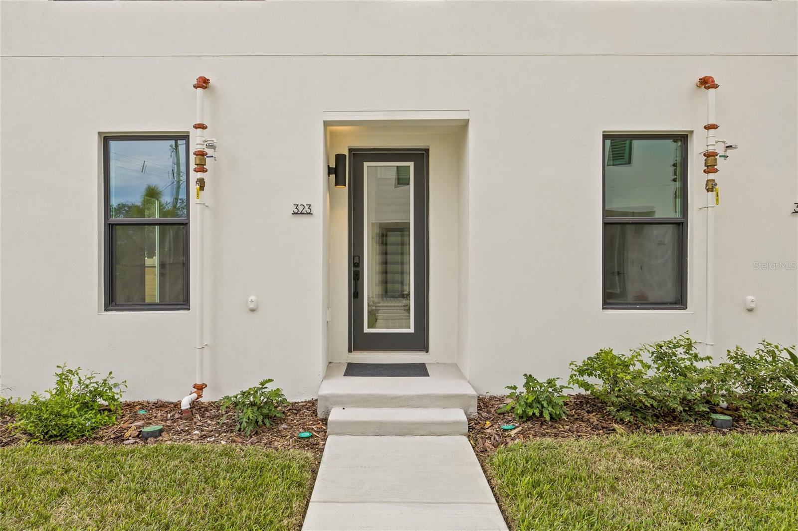 Image 4 of 42 For 323 15th Street N