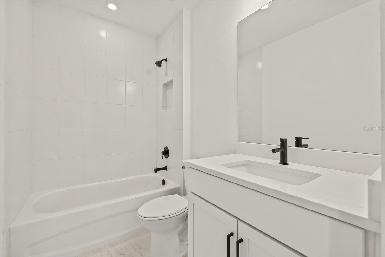 Image 7 of 42 For 323 15th Street N