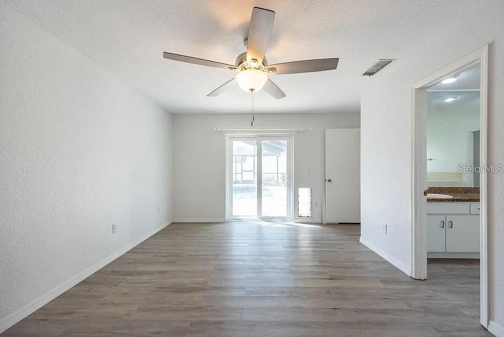 Image 16 of 44 For 9415 Pebble Glen Avenue