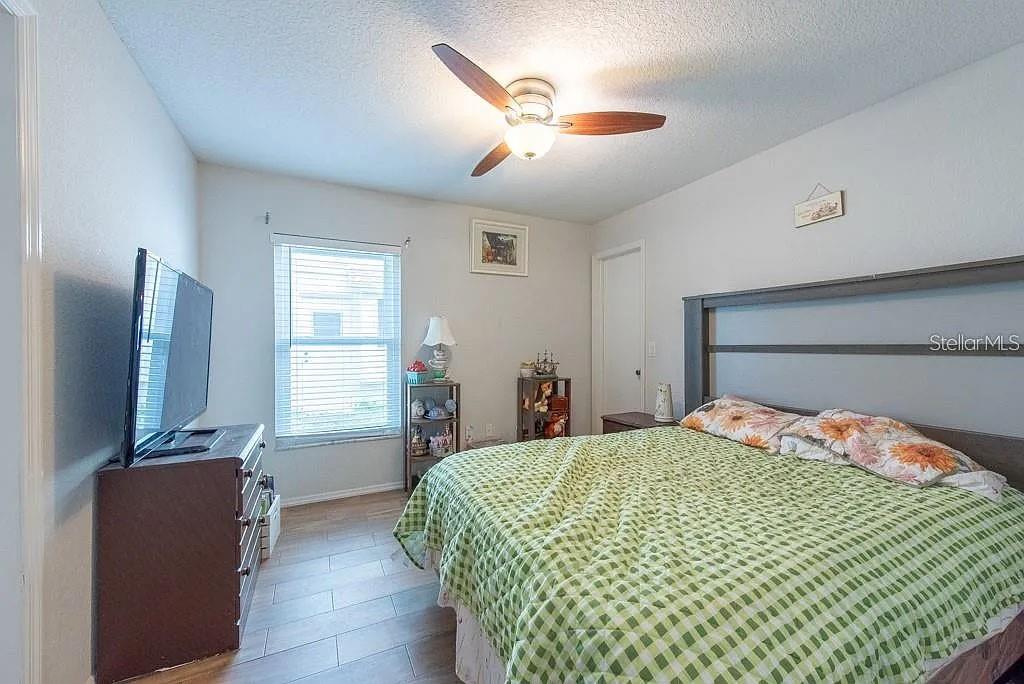 Image 20 of 44 For 9415 Pebble Glen Avenue