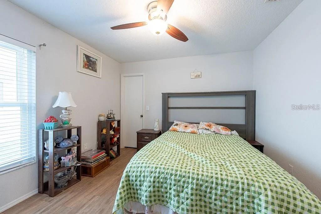 Image 21 of 44 For 9415 Pebble Glen Avenue