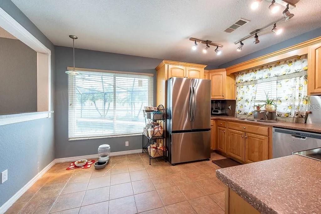 Image 9 of 44 For 9415 Pebble Glen Avenue