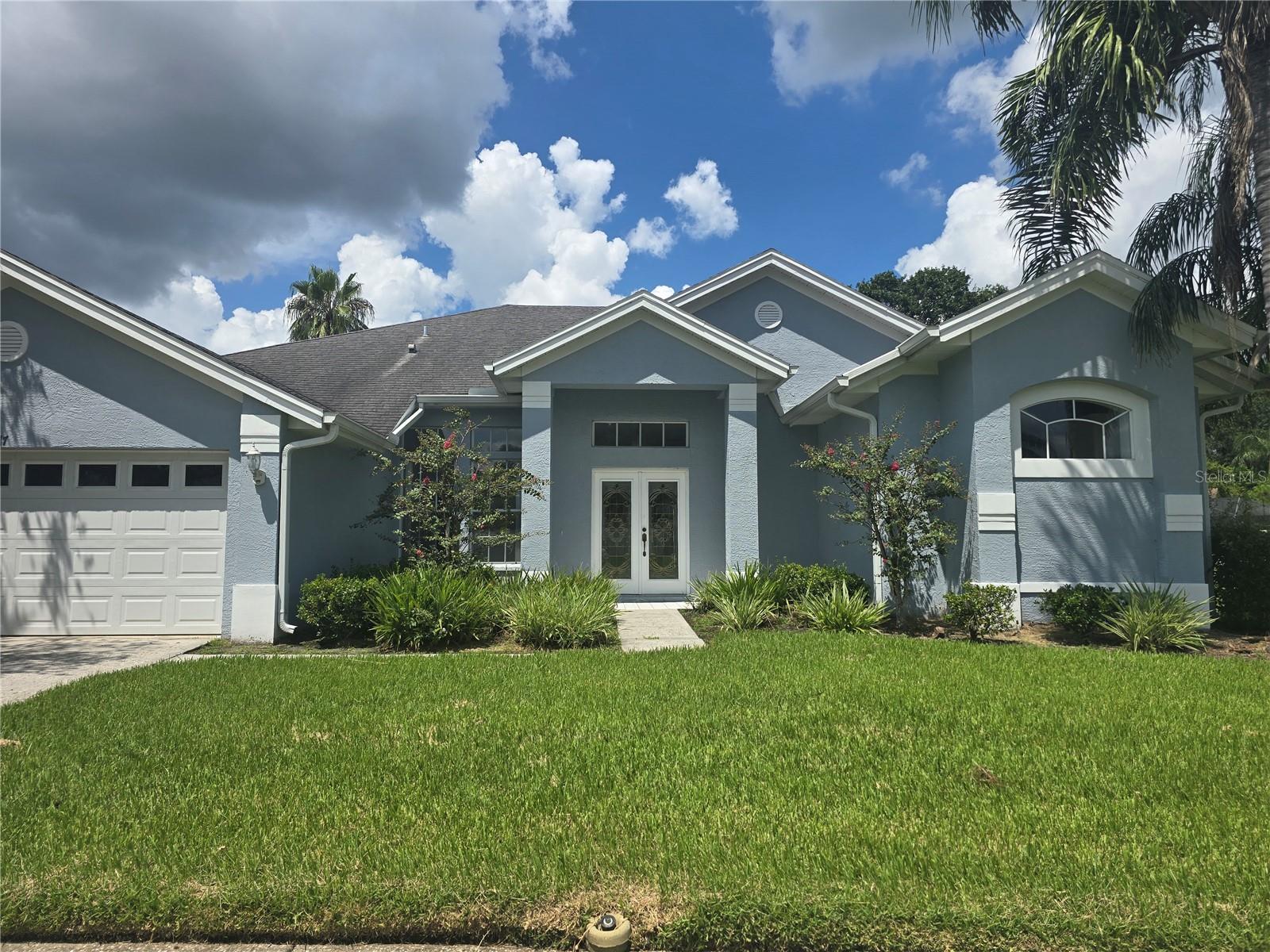 Listing photo id 0 for 13417 Iola Drive