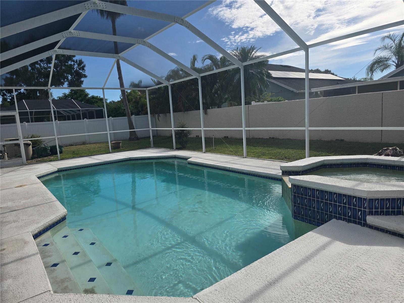 Listing photo id 38 for 13417 Iola Drive