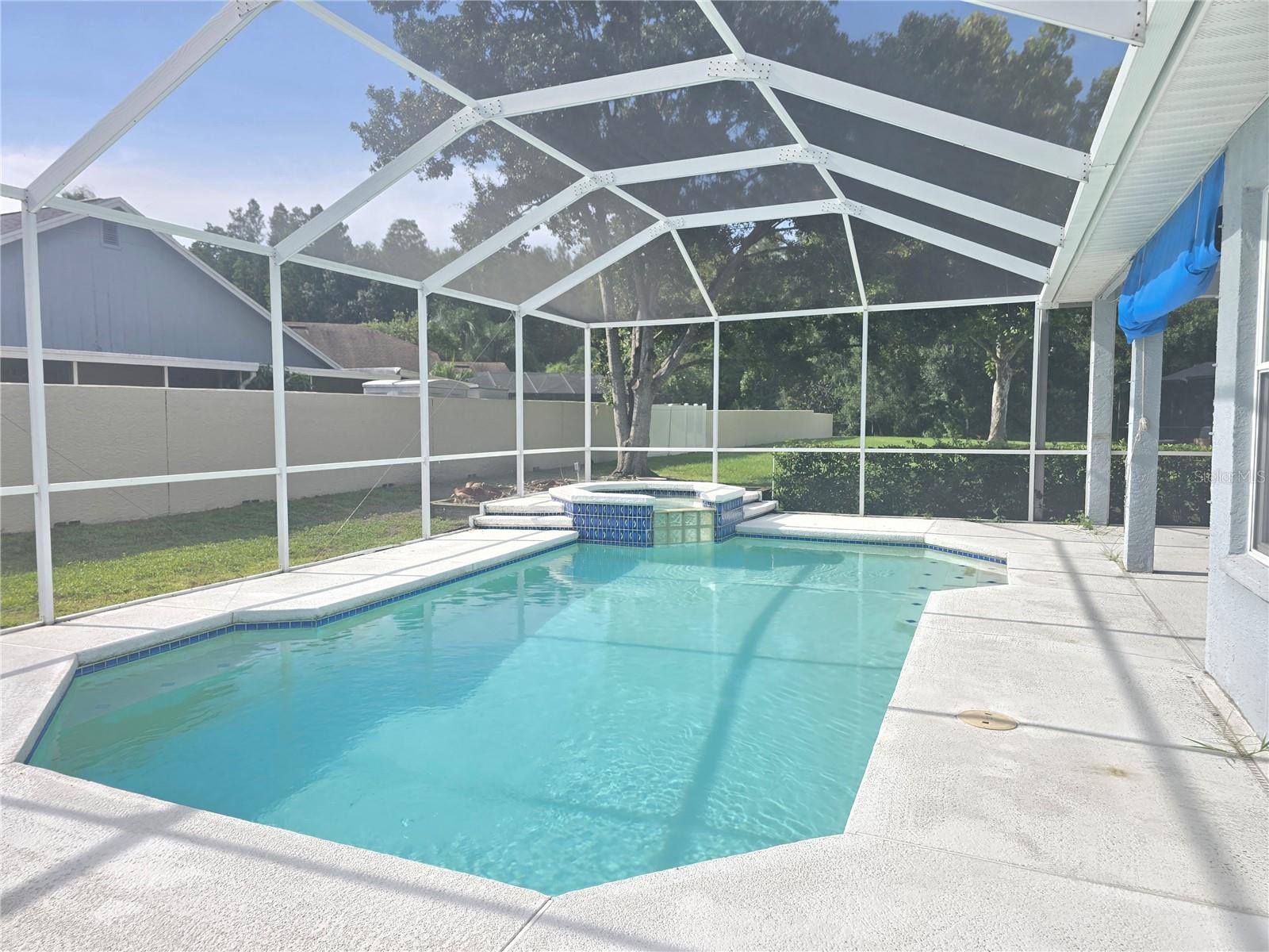 Listing photo id 40 for 13417 Iola Drive