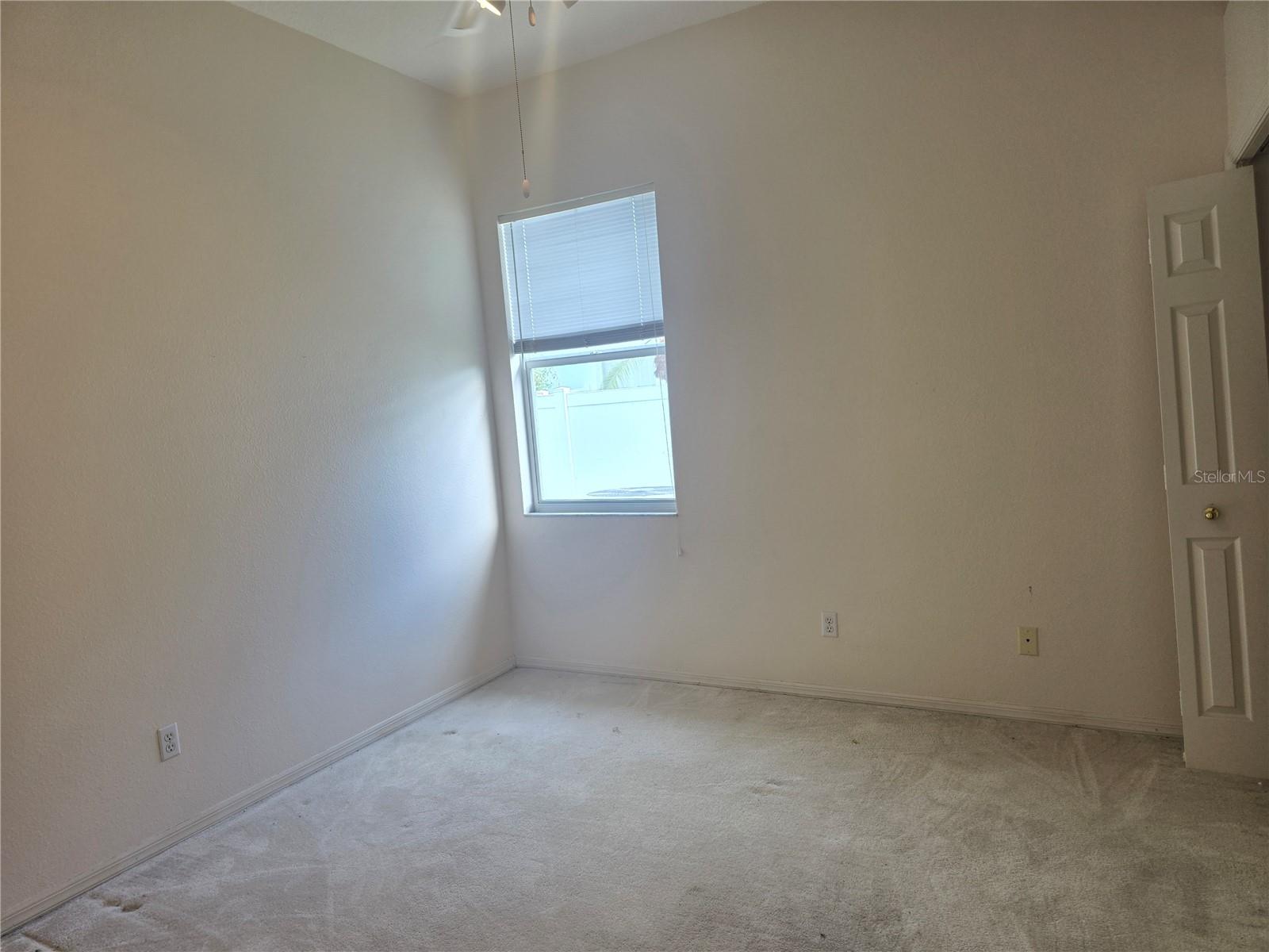 Listing photo id 53 for 13417 Iola Drive