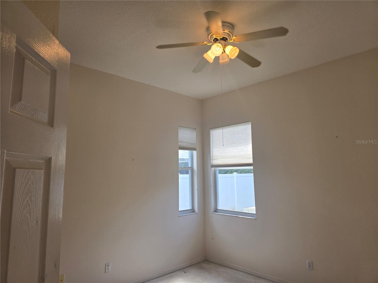 Listing photo id 58 for 13417 Iola Drive