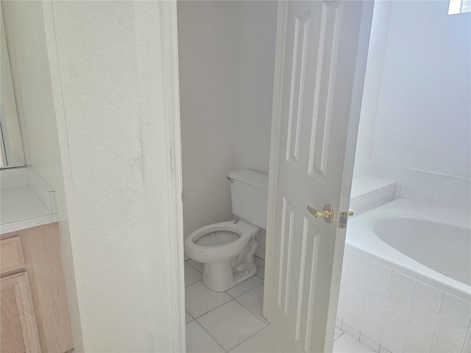 Listing photo id 62 for 13417 Iola Drive