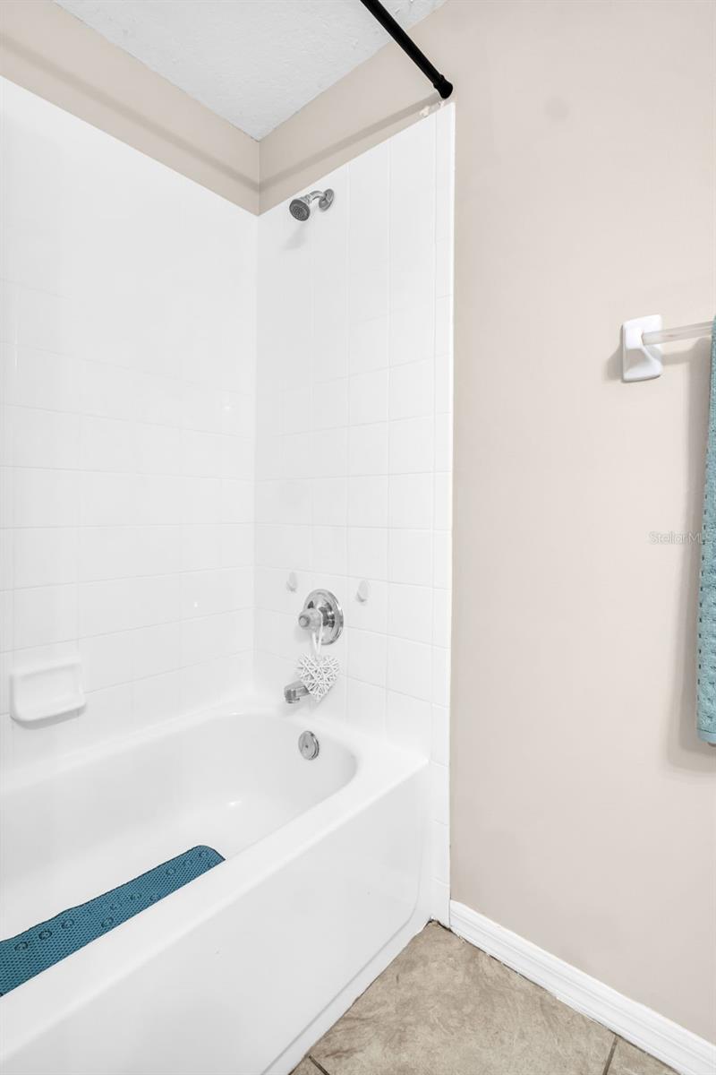 Image 13 of 51 For 1430 29th Street S