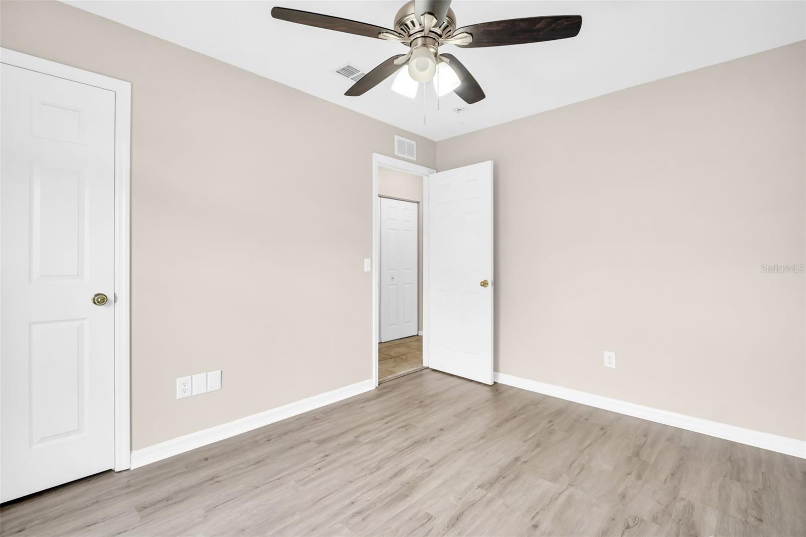 Image 16 of 51 For 1430 29th Street S
