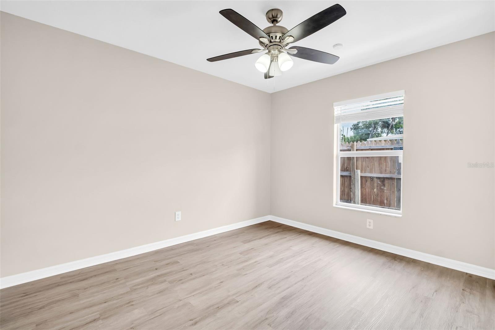 Image 17 of 51 For 1430 29th Street S