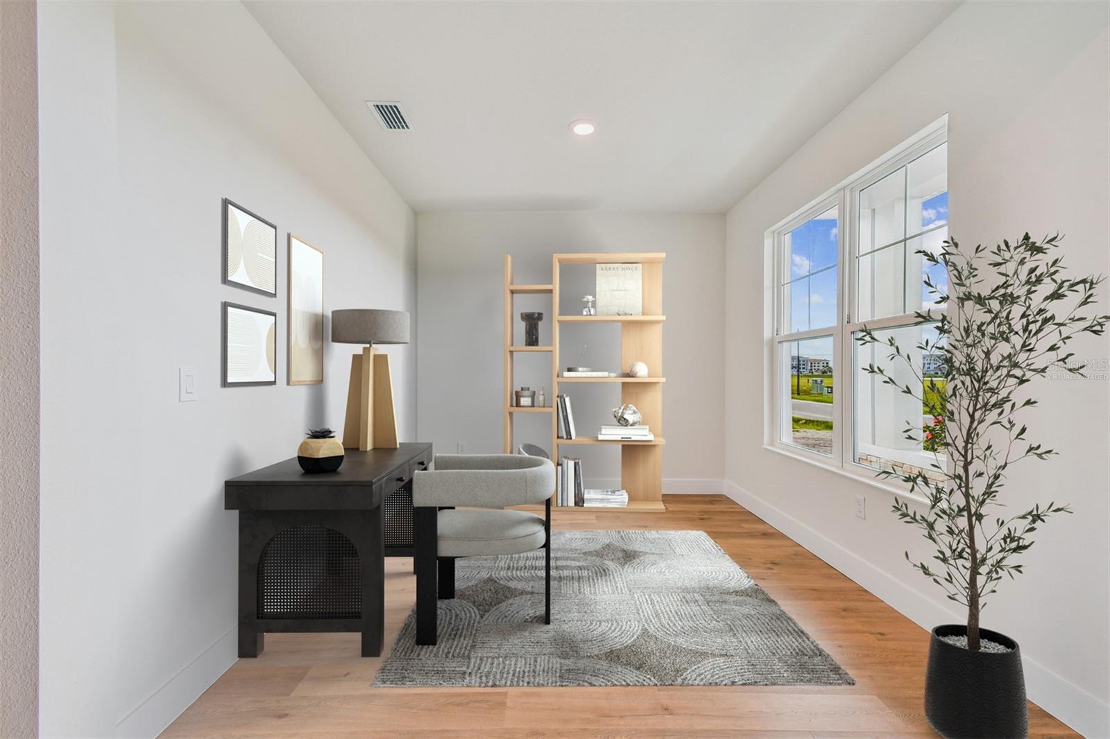 Image 4 of 36 For 711 Allora Avenue