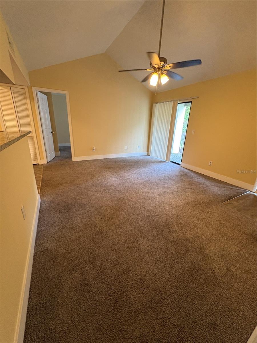Image 3 of 13 For 305 Grant Street B16