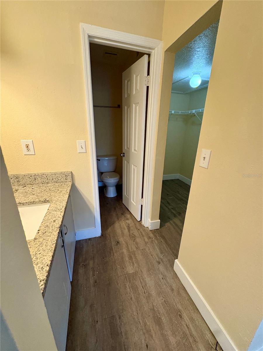 Image 8 of 13 For 305 Grant Street B16