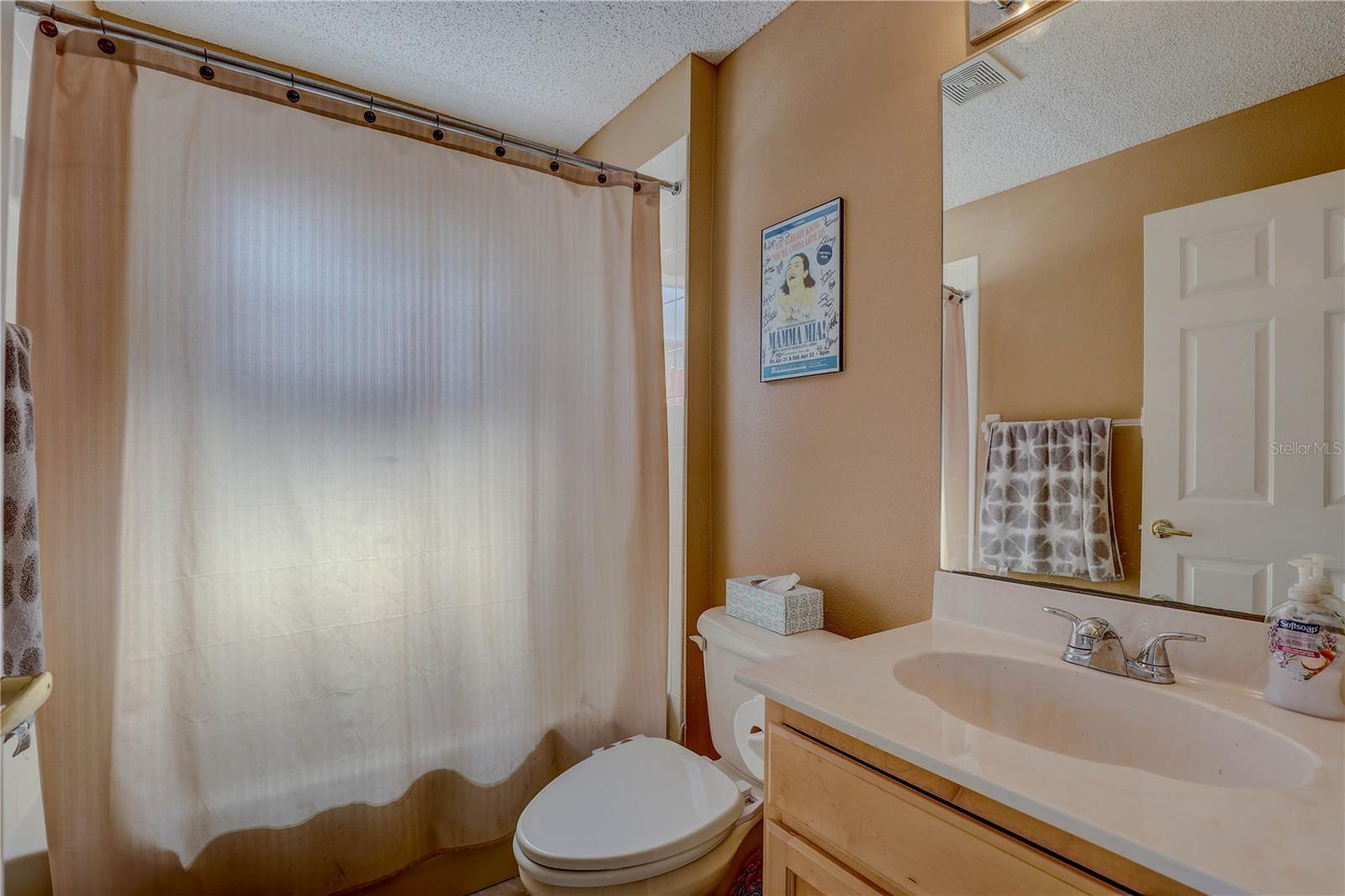 Image 38 of 71 For 2807 Banner Stone Court