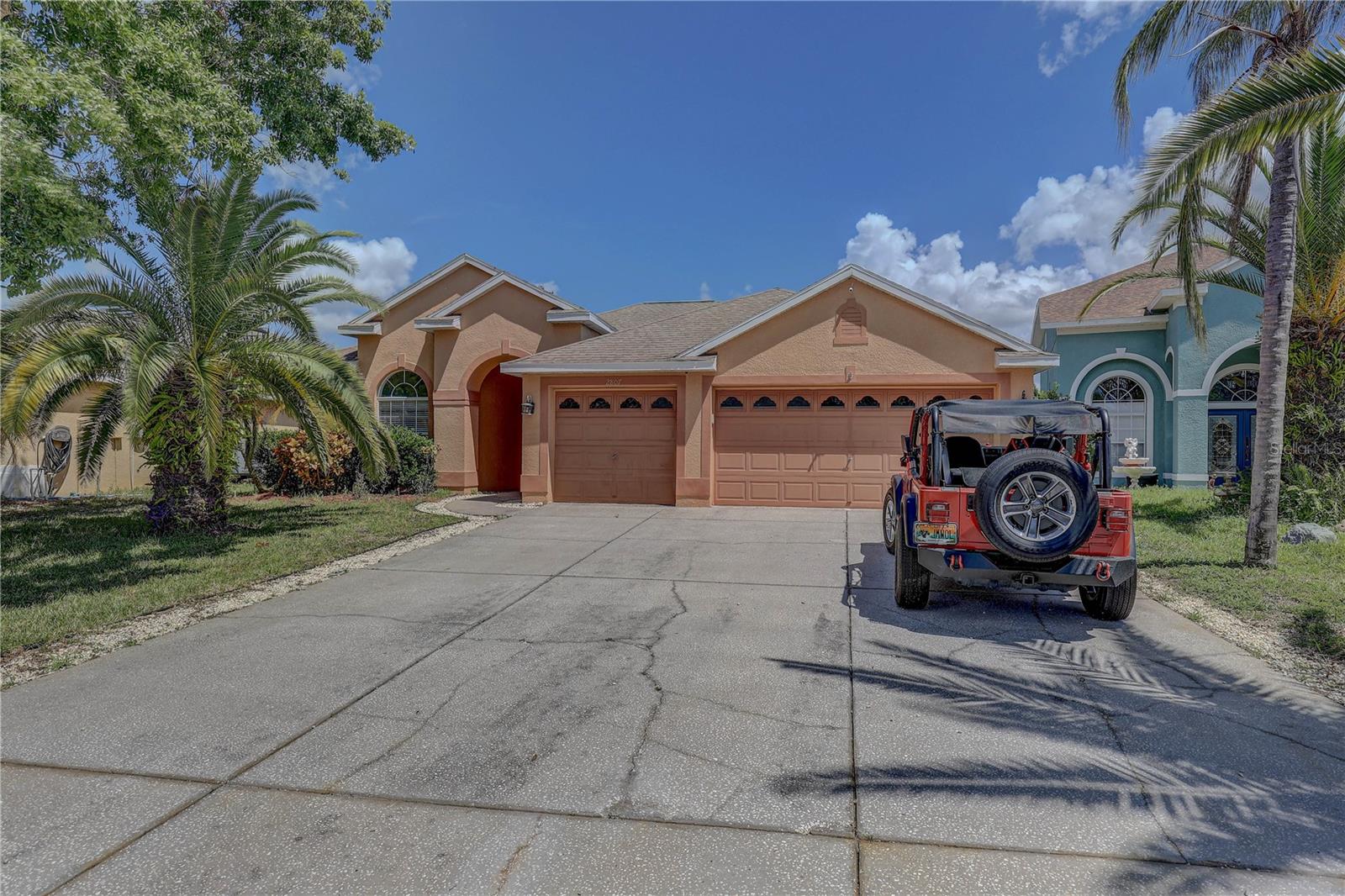 Image 4 of 71 For 2807 Banner Stone Court