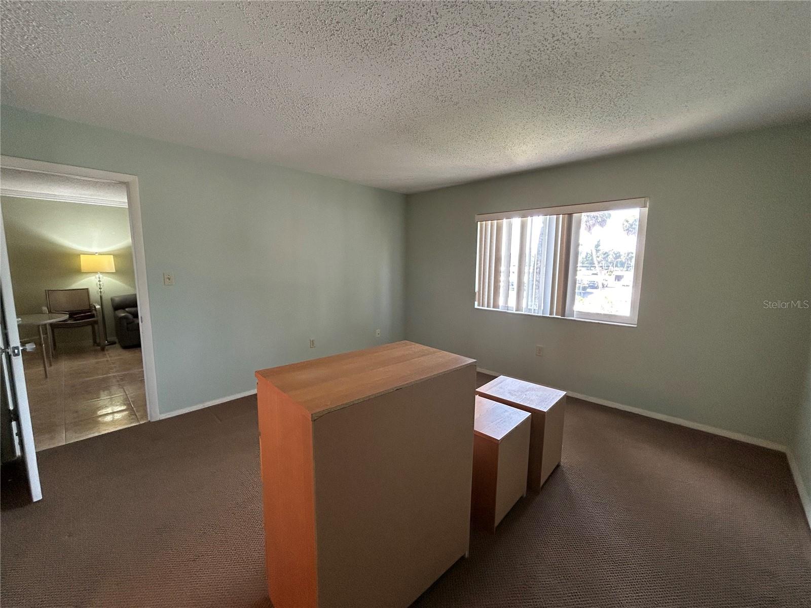 Image 16 of 46 For 1520 Glen Oaks Drive E 256