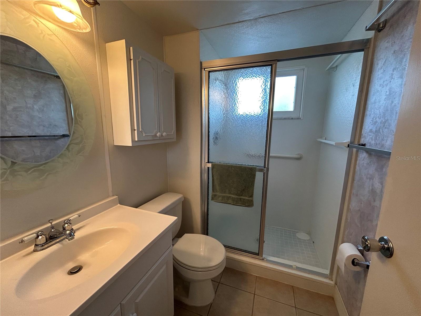 Image 20 of 46 For 1520 Glen Oaks Drive E 256