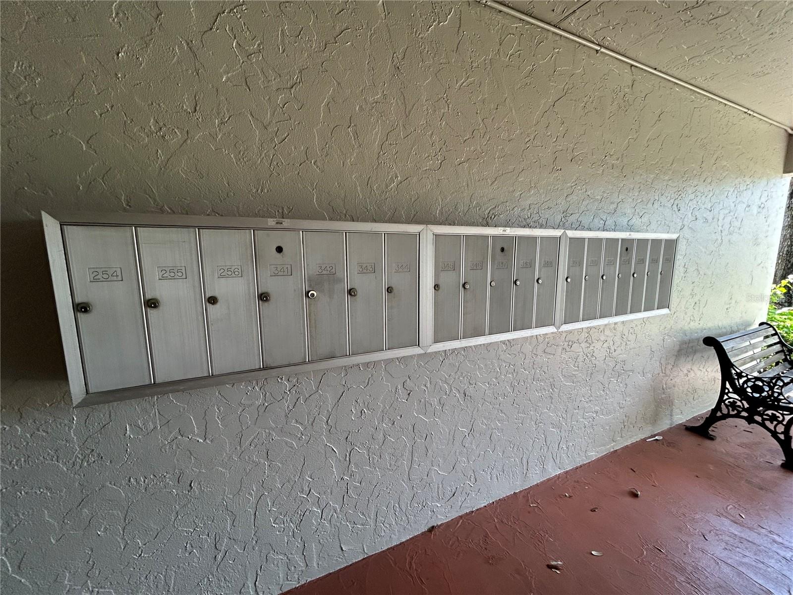 Image 43 of 46 For 1520 Glen Oaks Drive E 256