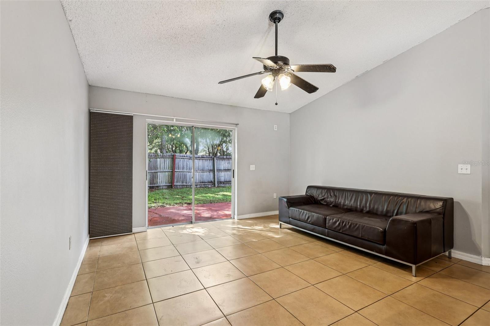 Image 10 of 33 For 4513 Willamette Circle