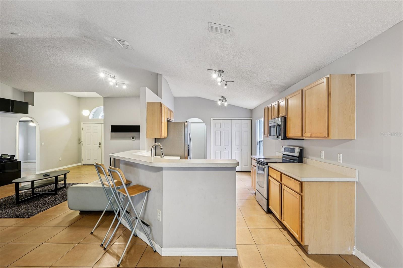 Image 16 of 33 For 4513 Willamette Circle