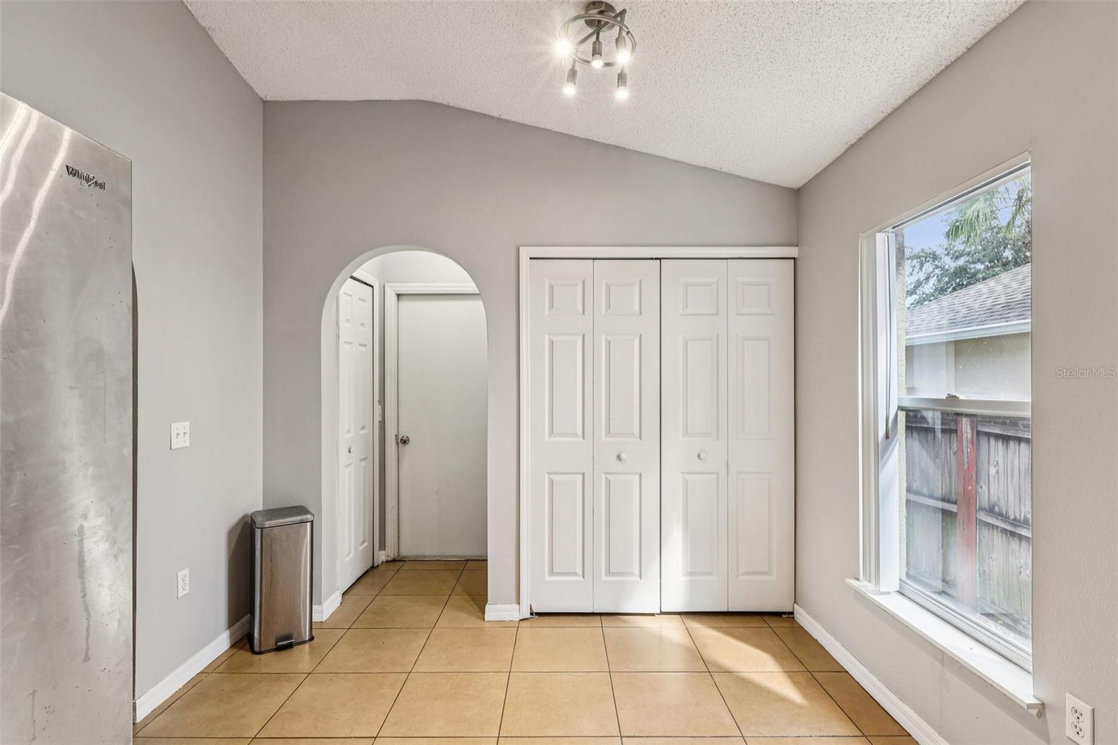 Image 17 of 33 For 4513 Willamette Circle