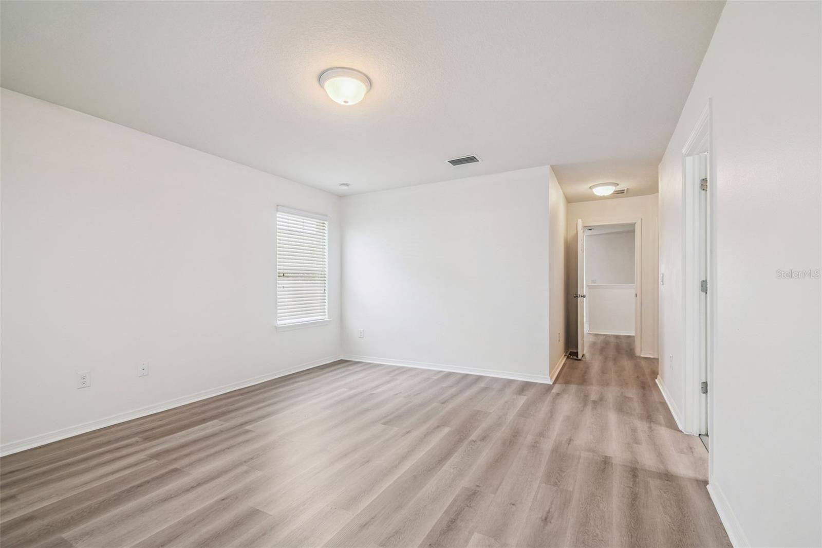 Image 14 of 41 For 4925 White Sanderling Court