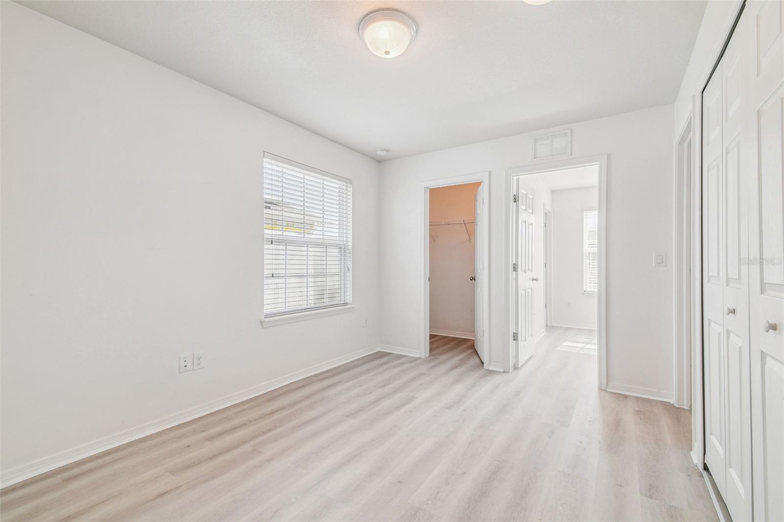 Image 19 of 41 For 4925 White Sanderling Court