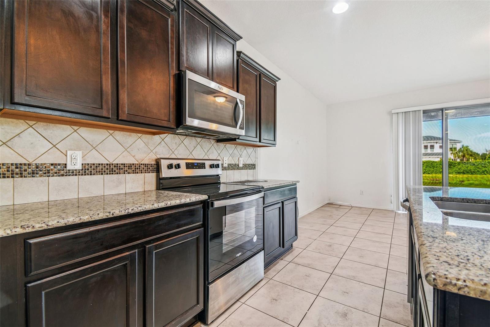Image 3 of 41 For 4925 White Sanderling Court