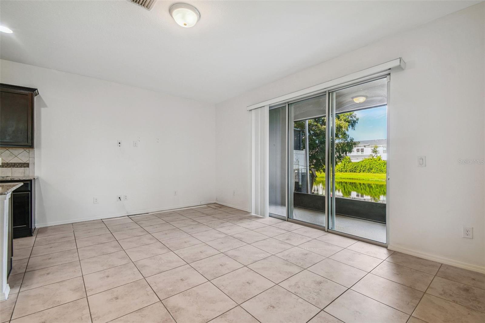 Image 5 of 41 For 4925 White Sanderling Court