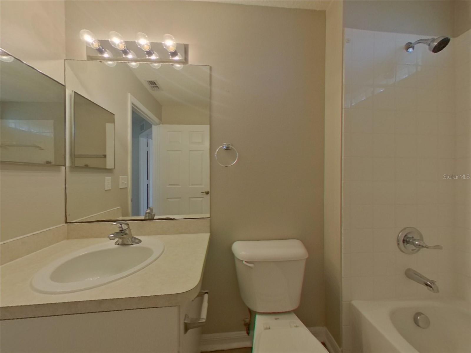 Image 14 of 15 For 8704 Persea Court