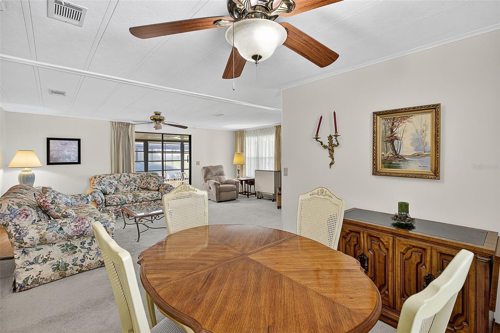 Image 12 of 77 For 658 La Sala  