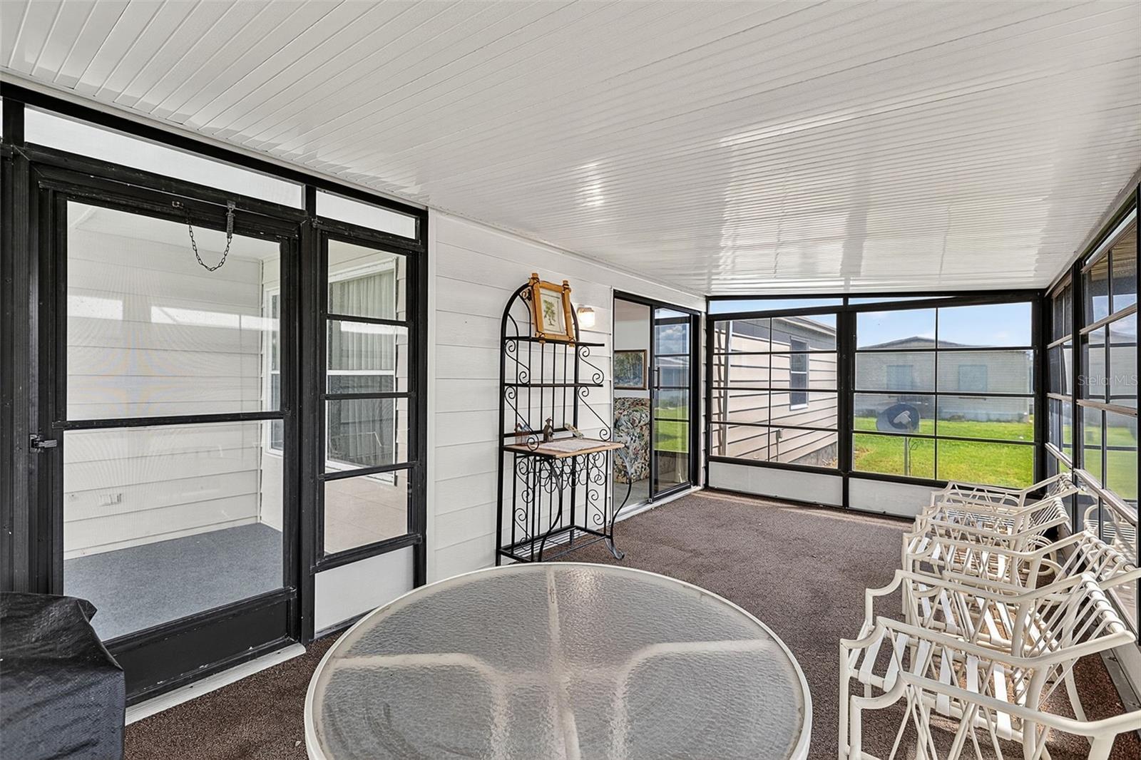 Image 23 of 77 For 658 La Sala  