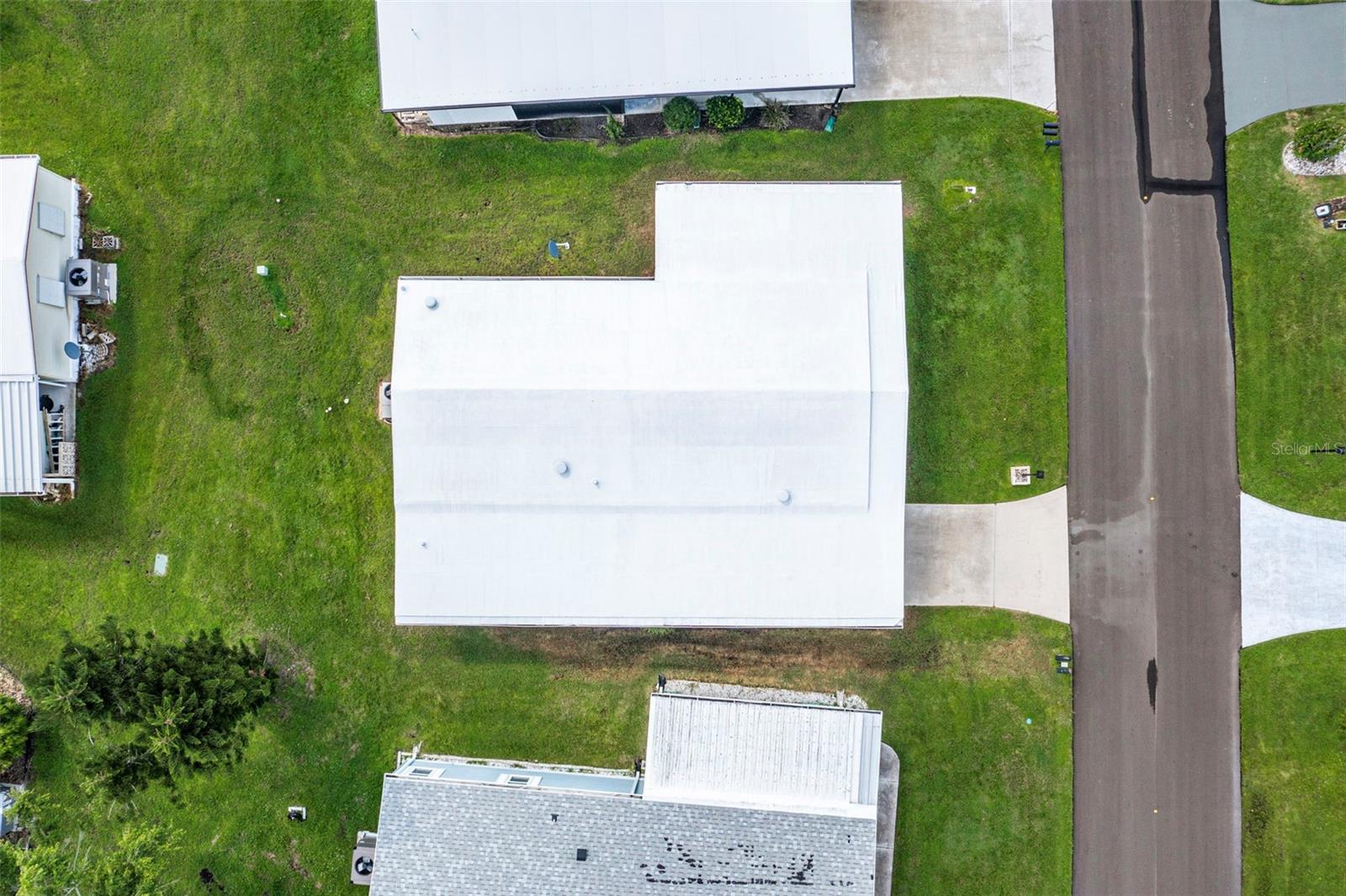 Image 28 of 77 For 658 La Sala  