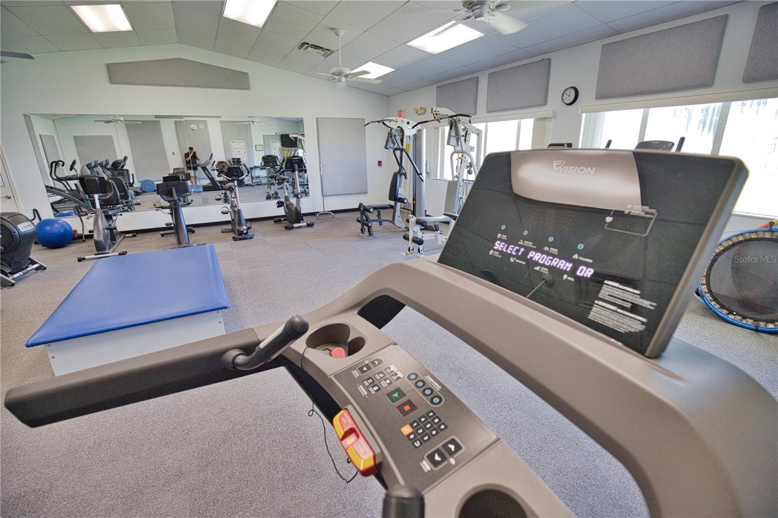 Image 40 of 77 For 658 La Sala  