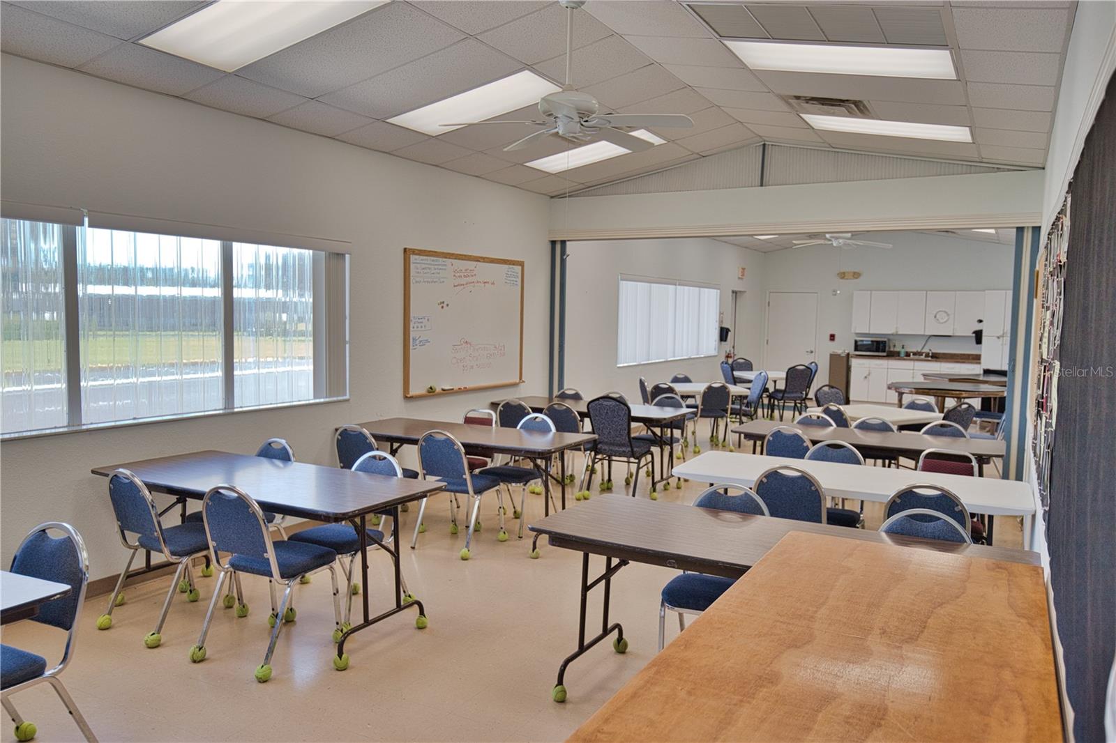 Image 48 of 77 For 658 La Sala  