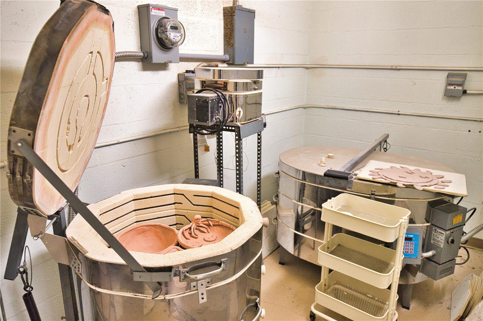 Image 49 of 77 For 658 La Sala  