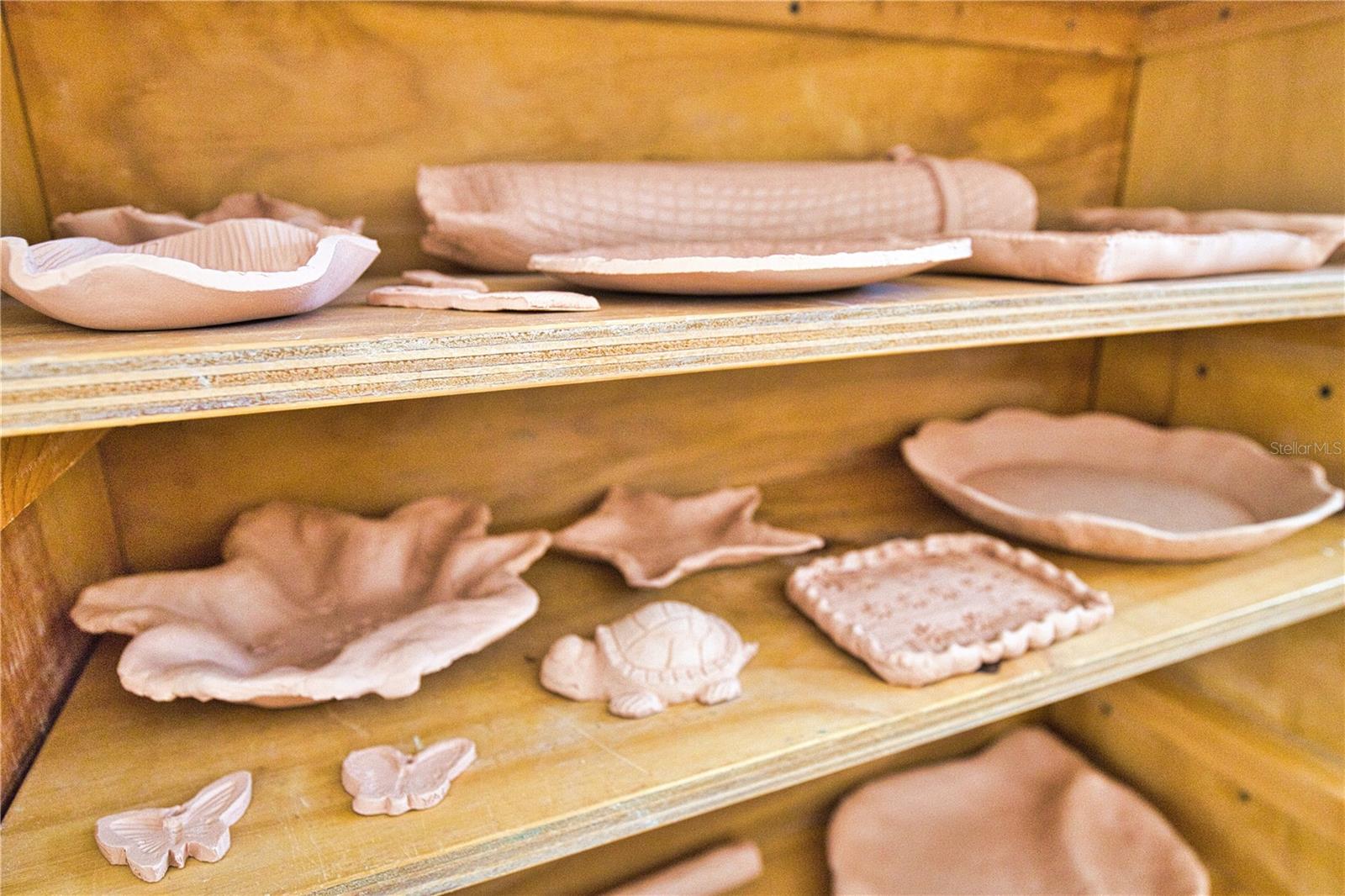 Image 51 of 77 For 658 La Sala  