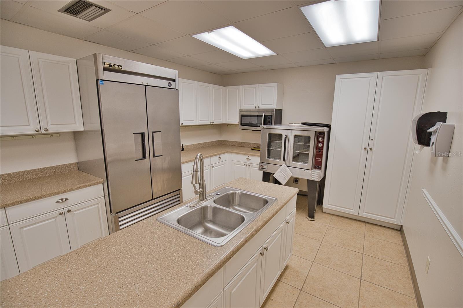 Image 59 of 77 For 658 La Sala  