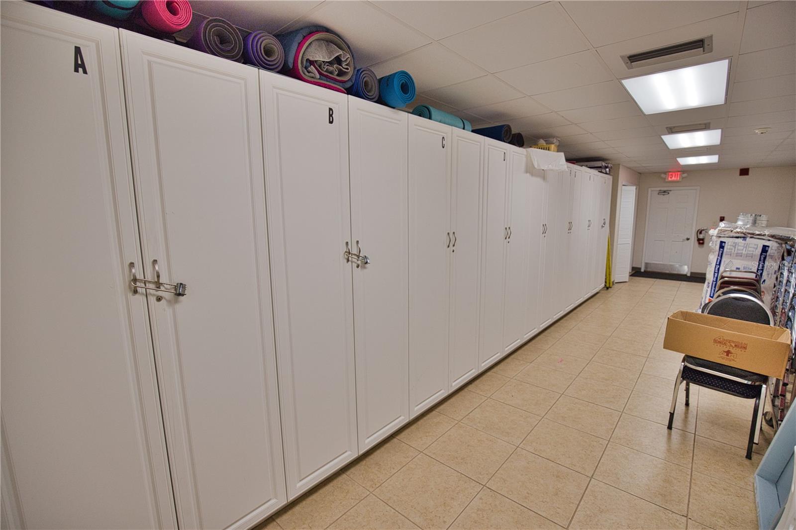 Image 61 of 77 For 658 La Sala  