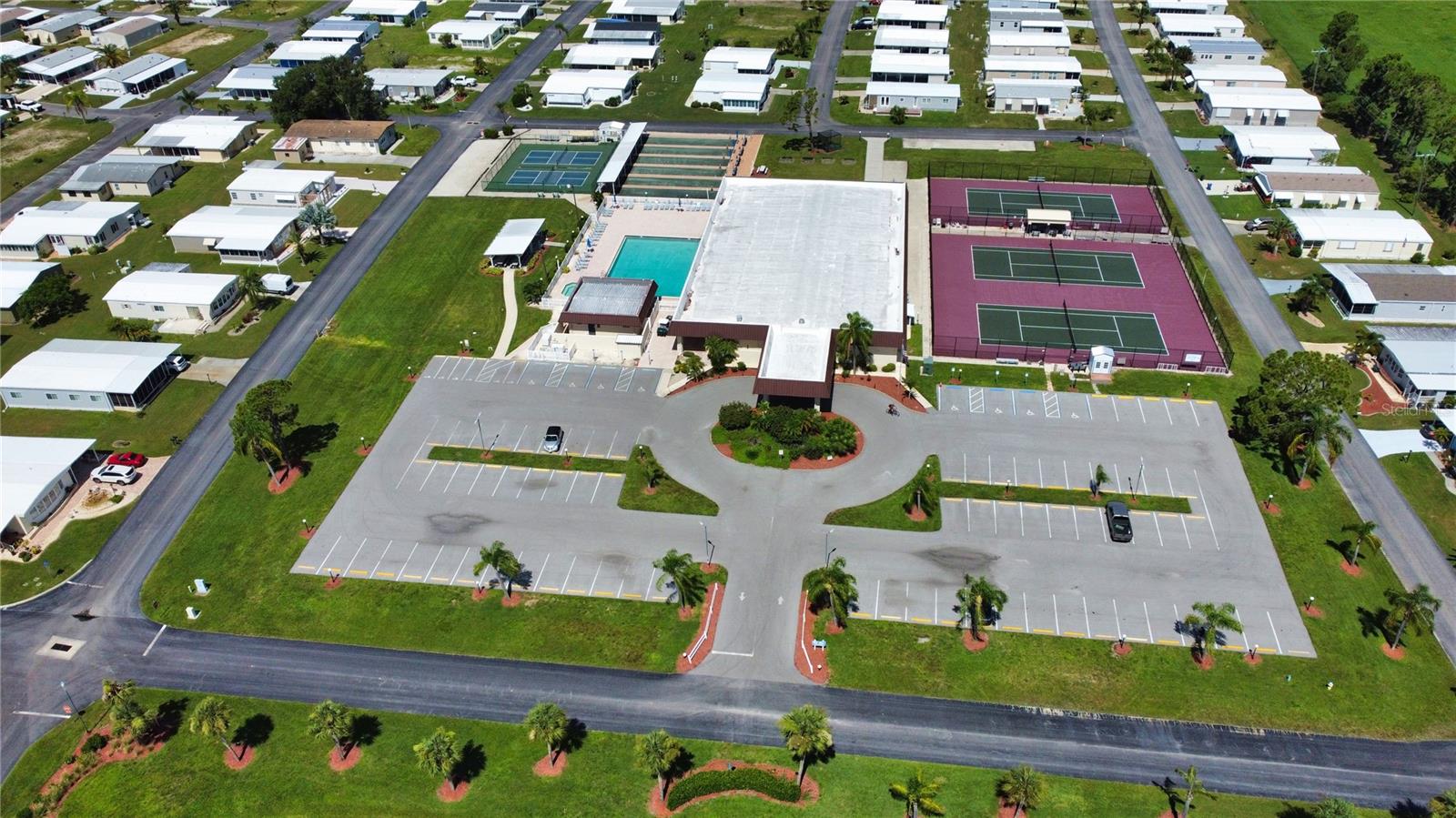 Image 70 of 77 For 658 La Sala  