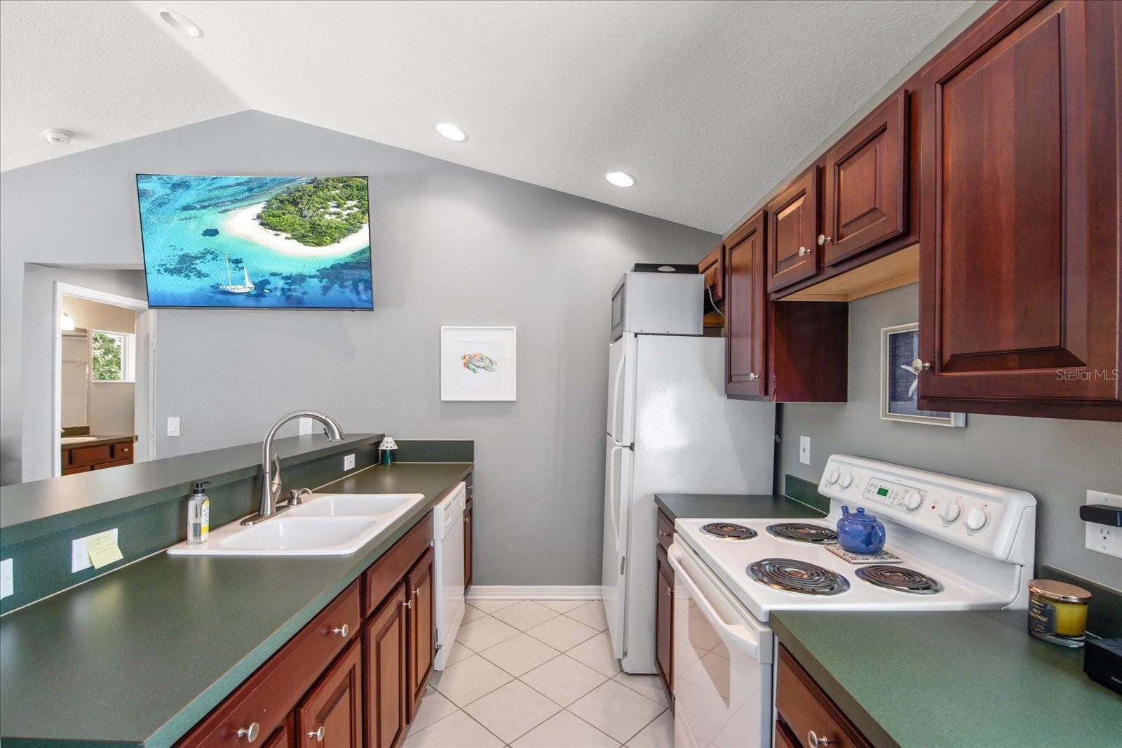 Image 38 of 85 For 10329 Green Links Drive
