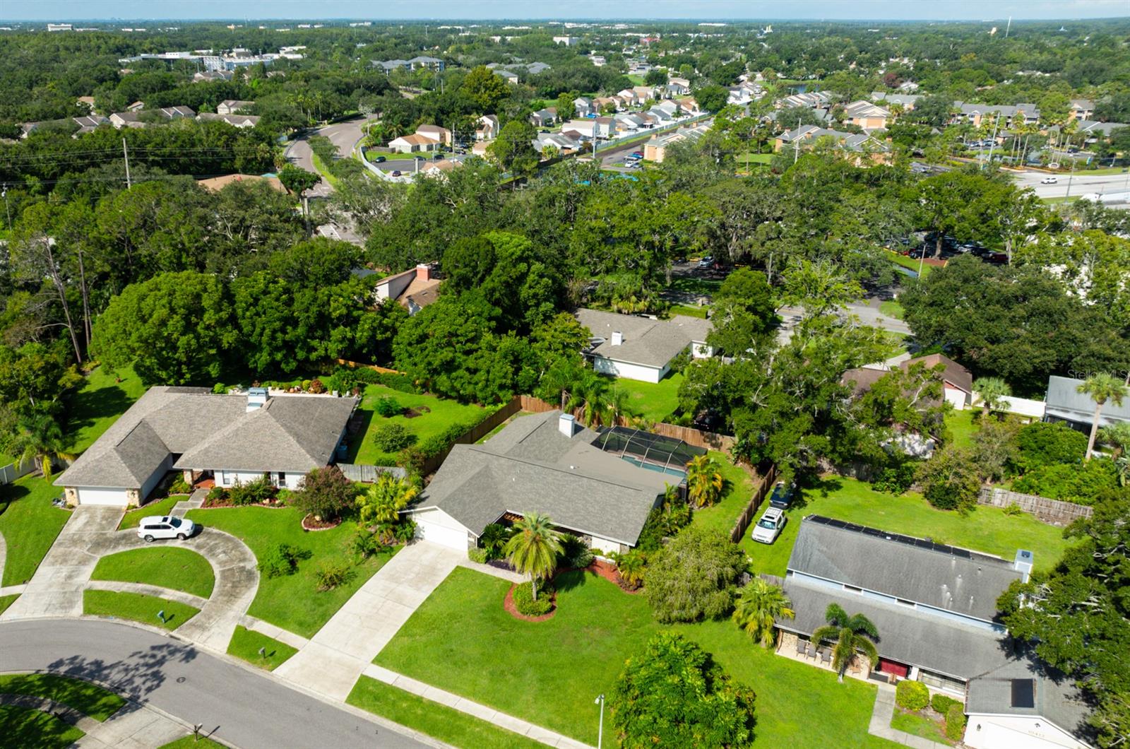 Image 33 of 40 For 10415 Oakbrook Drive
