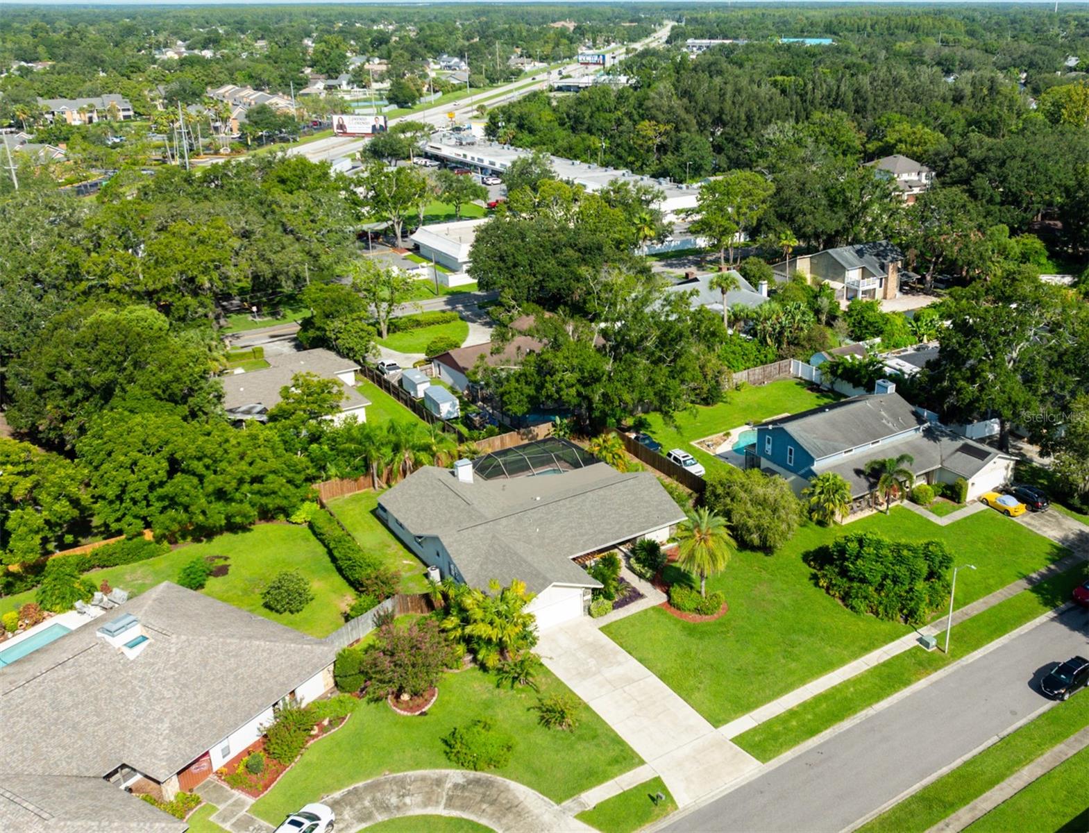 Image 35 of 40 For 10415 Oakbrook Drive