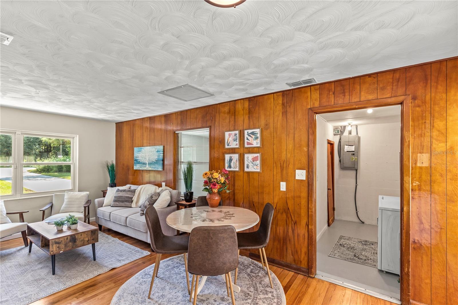 Image 10 of 38 For 5714 196th Avenue