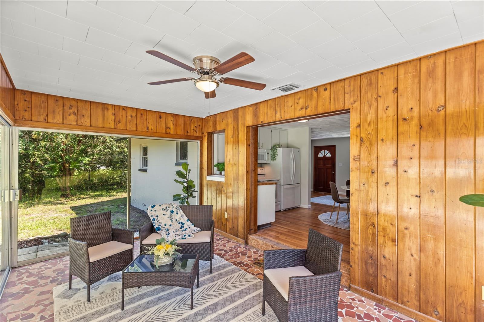 Image 19 of 38 For 5714 196th Avenue