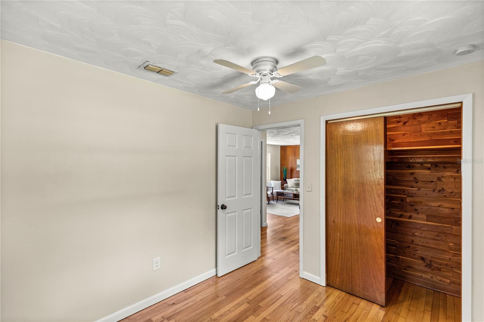 Image 23 of 38 For 5714 196th Avenue