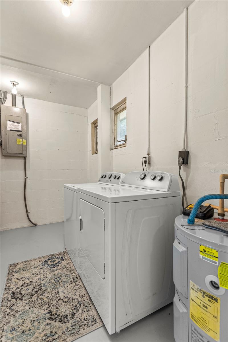 Image 25 of 38 For 5714 196th Avenue