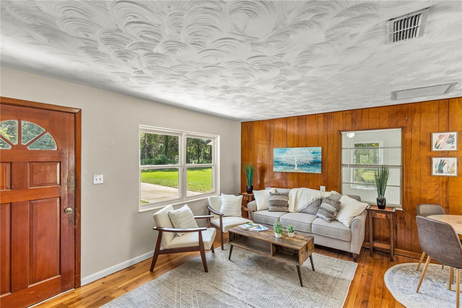 Image 5 of 38 For 5714 196th Avenue