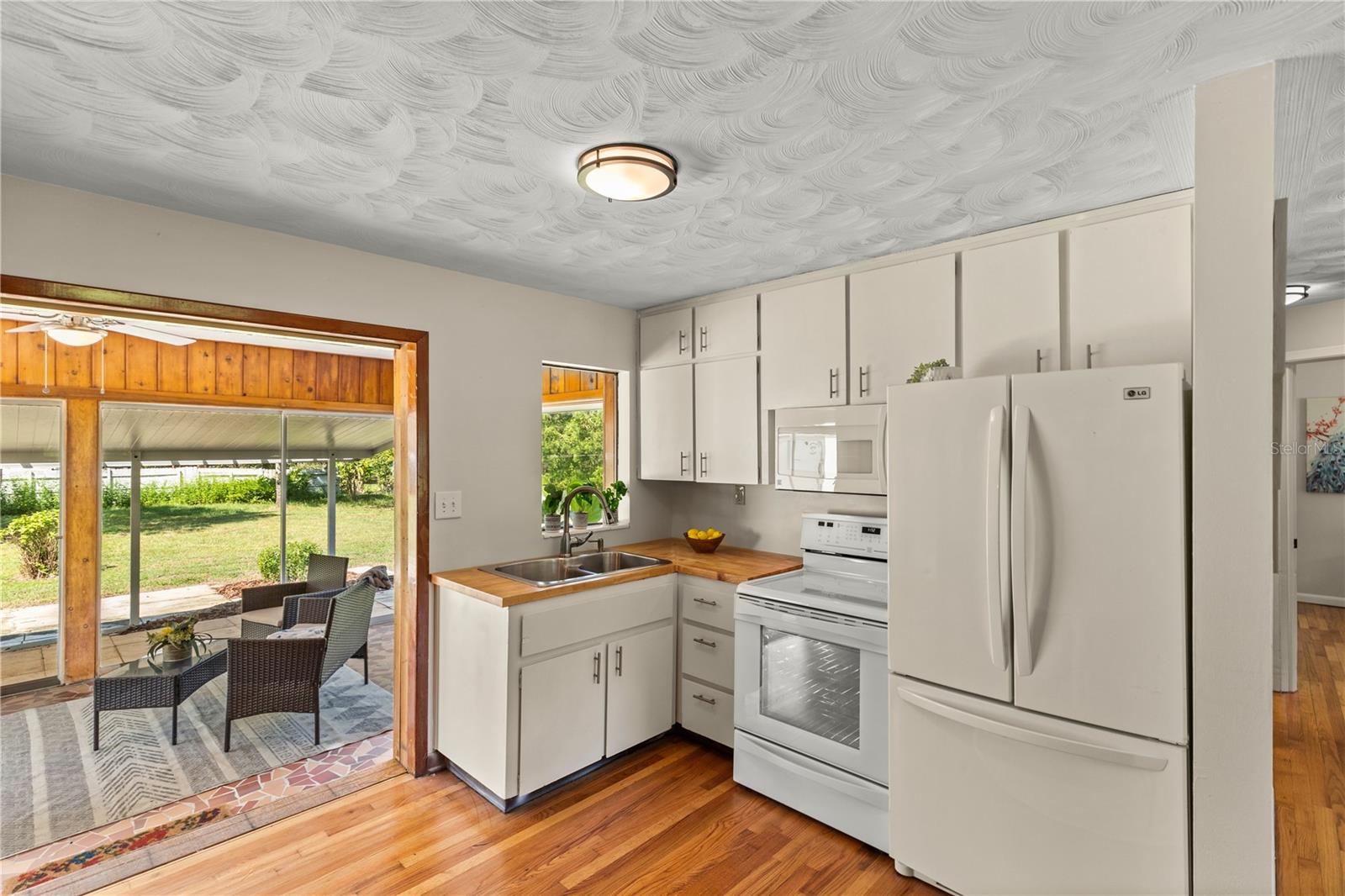 Image 9 of 38 For 5714 196th Avenue